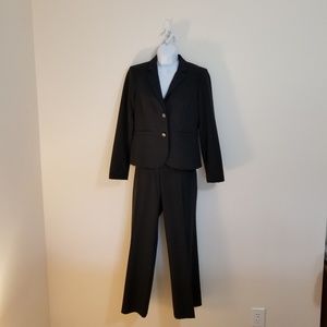 Calvin Klein black suit size 6 short fit trousers